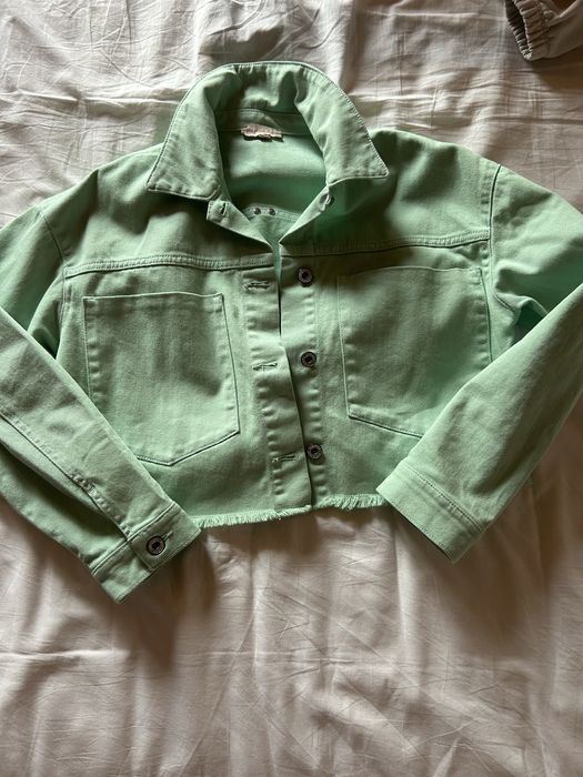 Дънково яке в ментов цвят