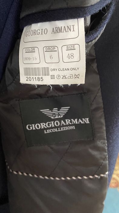 Продается мужская пальто Giorgio Armani