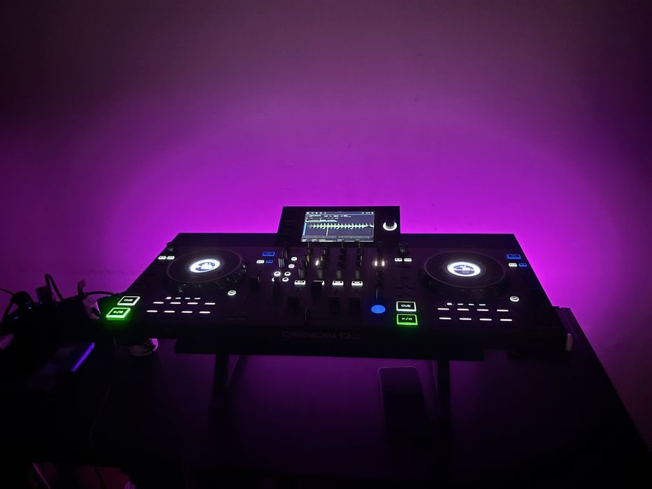 Consola standalone DENON DJ SC LIVE 4