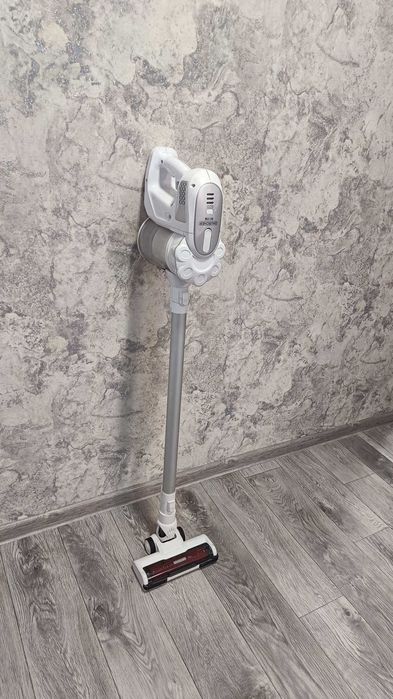 Вертикальный пылесос Dauscher DVC-3700