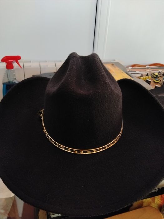 Vând pălărie cawboy originală