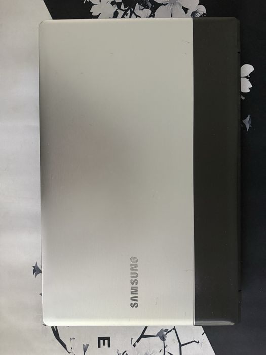 Продаем samsung ноутбук