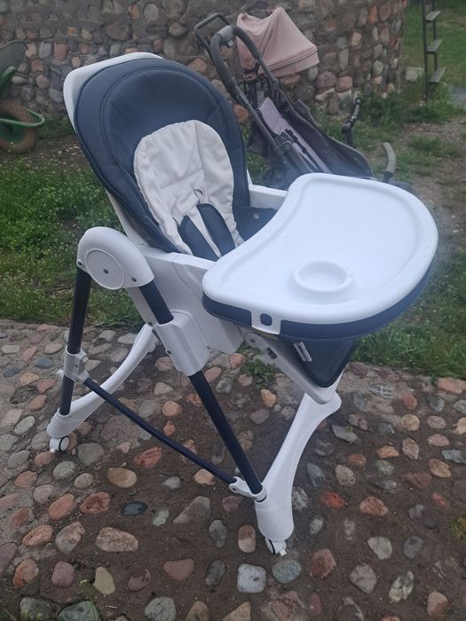 Стульчик детскии,коляска в подарок