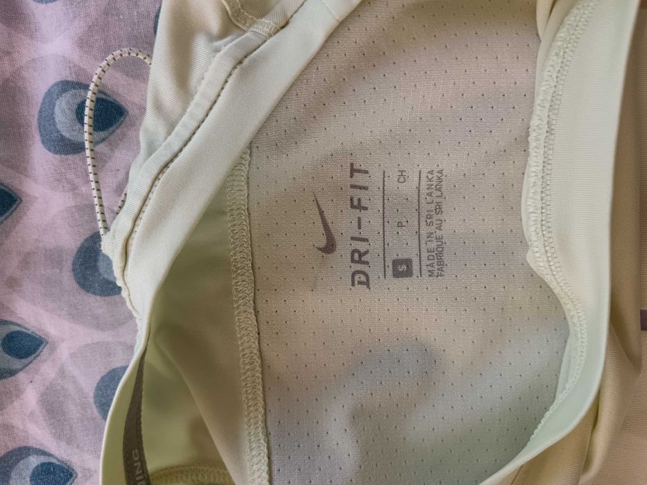 Дамска тениска Nike и Zara