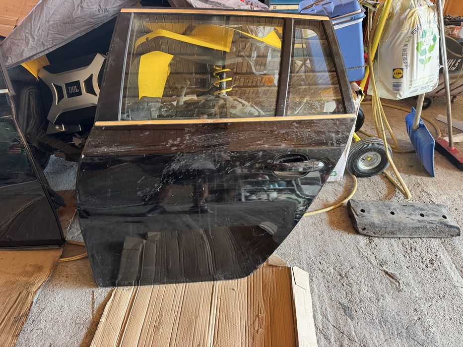 BMW E60/61 две задни врати,оборудвани