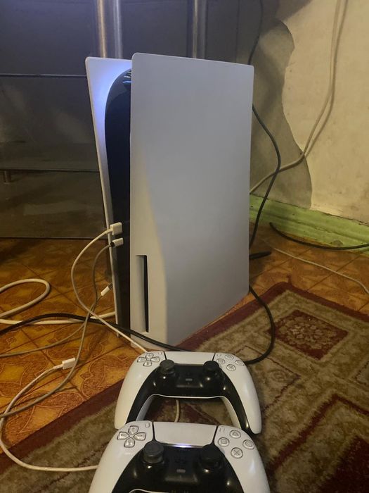 Продам Sony PlayStation 5