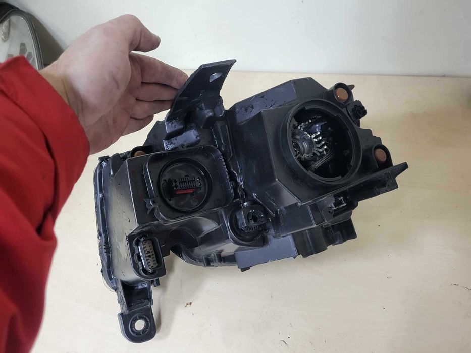 Десен фар за Cherokee Wk2 USA desen far чероки ксенон