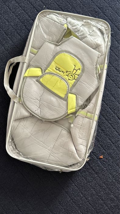 Кенгуру и люлька-переноска