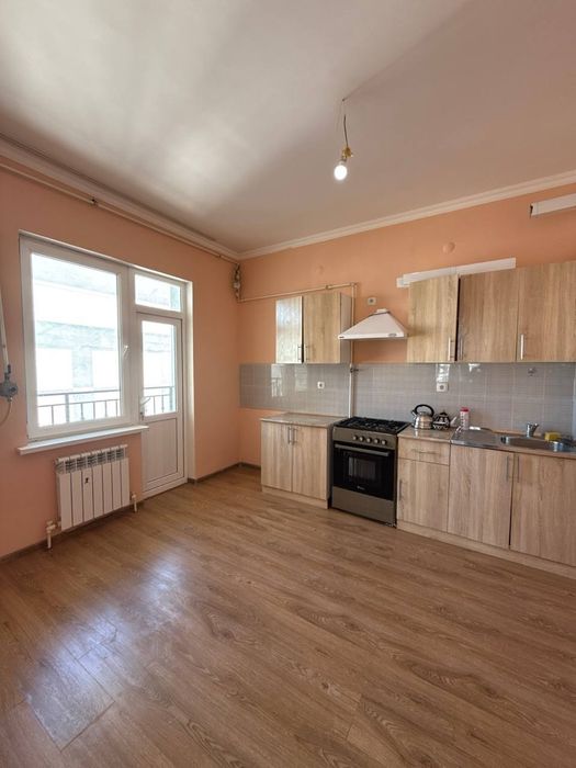 Premium 3 xona sotiladi 3 комнатой продаётся