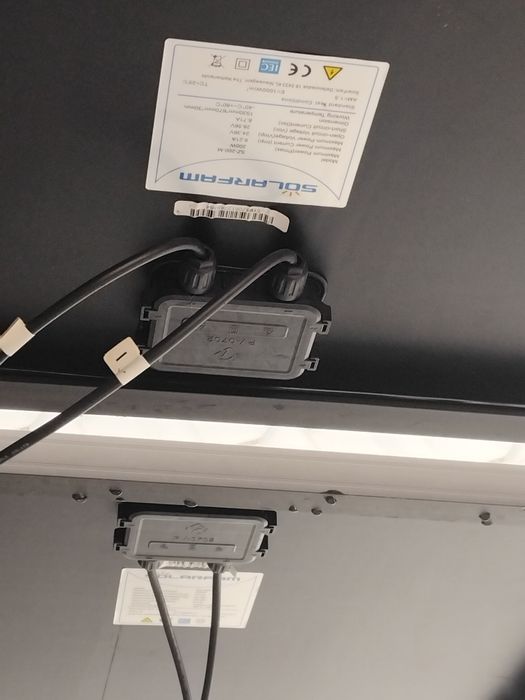 Invertor Sinus Unda Pură, 5000W și 2 panouri .