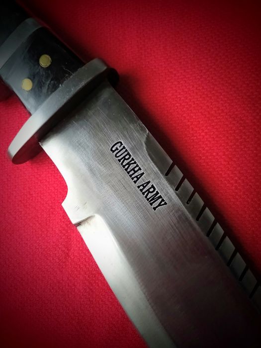 Cutit supravietuire Nepal-Gurkha