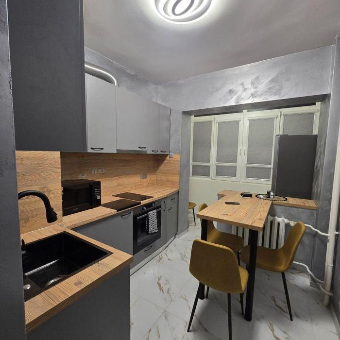 Дава се под наем Тристаен апартамент в София, Банишора - 100 кв.м за 698.19 € - Снимка #2