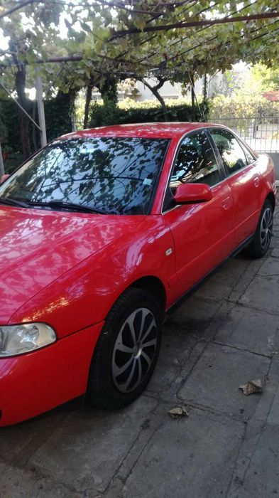 Audi A4 B5 седан