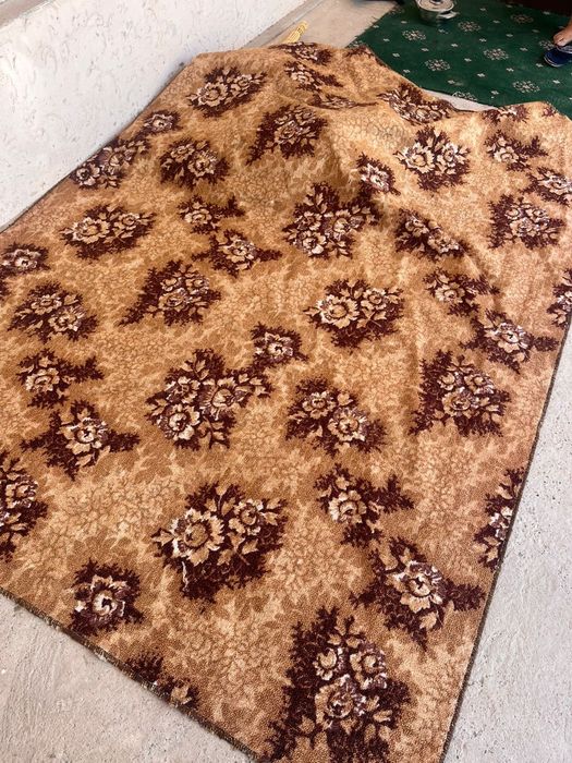 Көрпе көрпешелер сатылады.