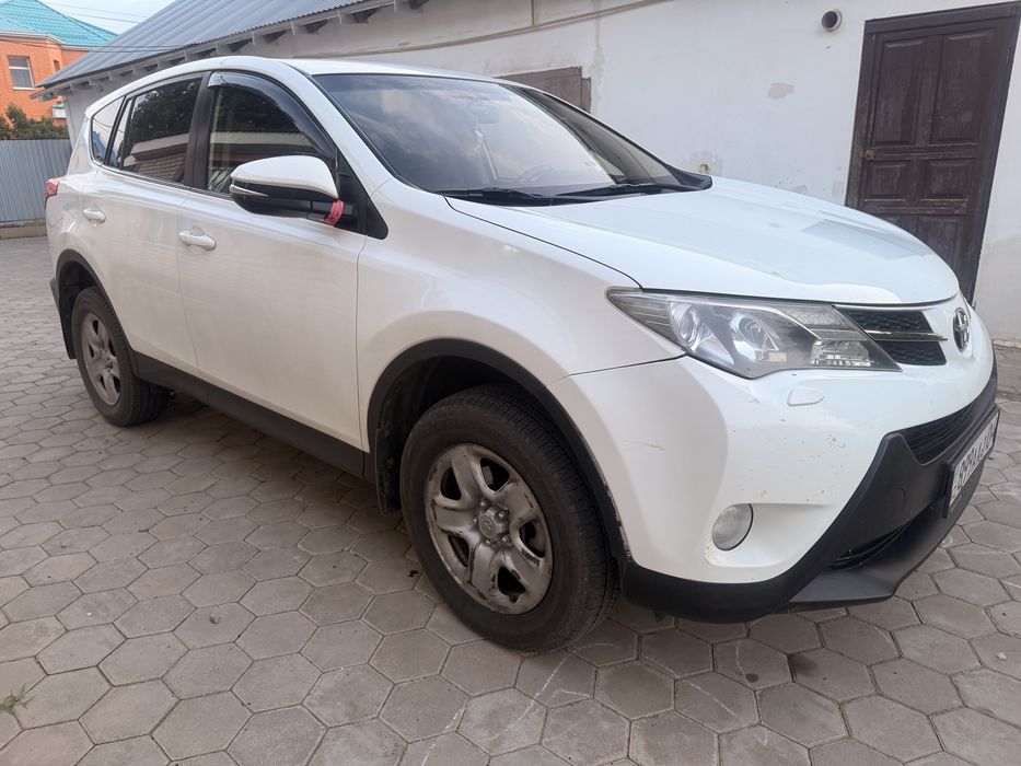 Продам автомобиль rav4