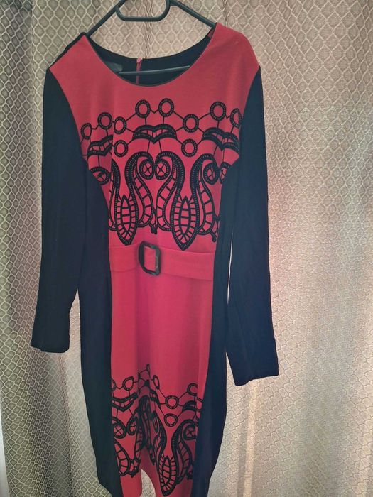 Rochie rosie office model conic