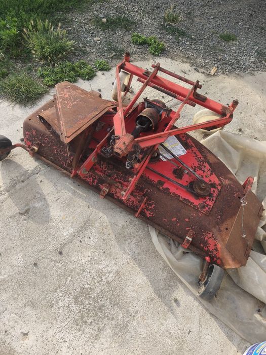 Vând motocultor Gravely 5665 COMMERCIAL