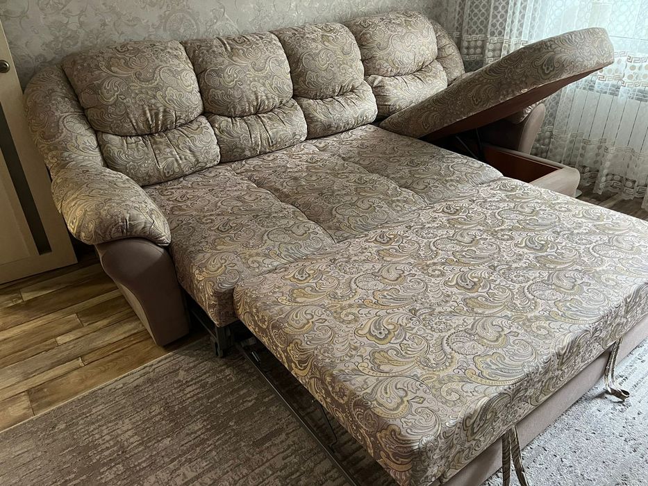 Продам угловой диван