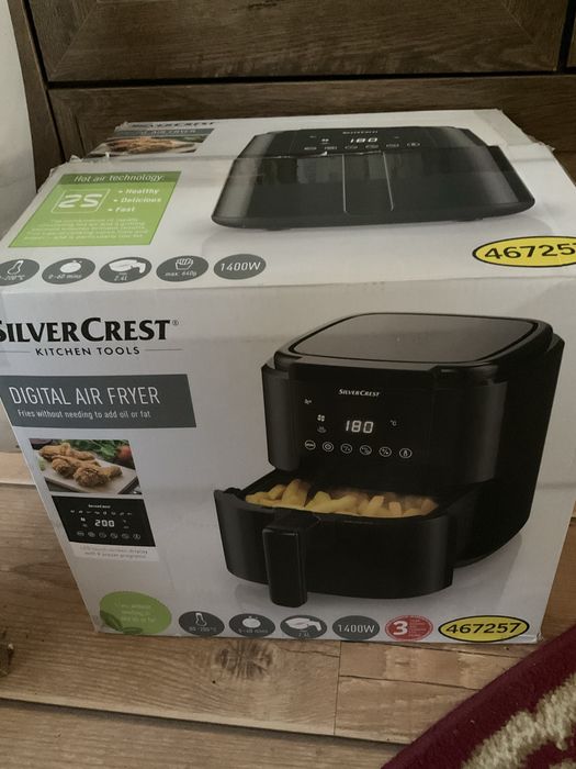 Vand Digital Air Fryer Silver Crest ,in garantie