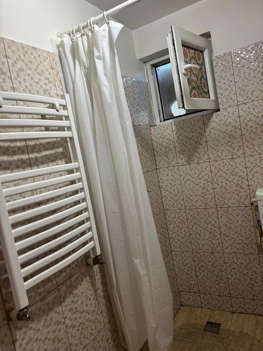 De închiriat garsonieră