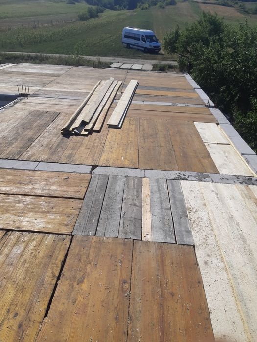 Casa la roșu renunțare proiect,,.pentru mai multe detalii 0755627407