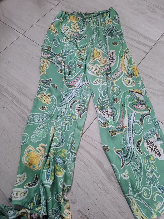 Продам летний костюм
