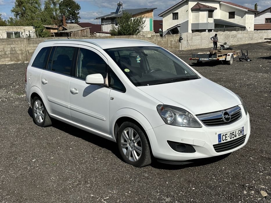 Opel Zafira B / Facelift / 2012 / 1.7 cdti / 7 locuri