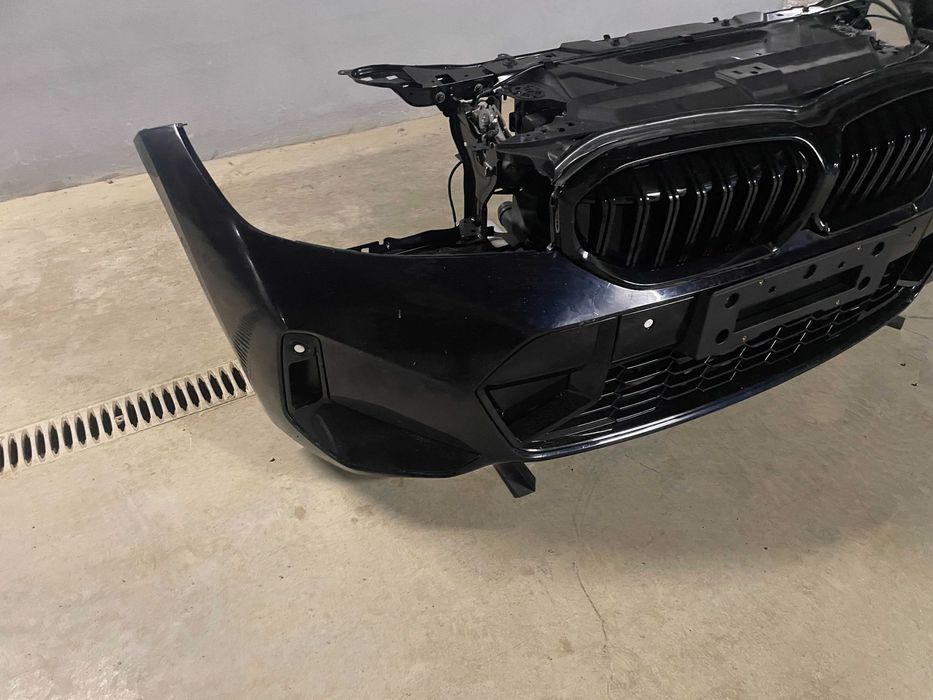 предна броня и преден панел за BMW 330 G20 LCI M SPORT