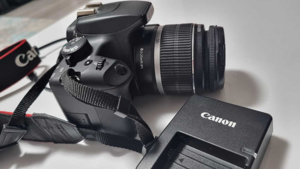 Aparat foto canon 1000d