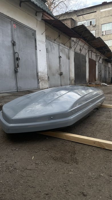 автобокс примерно 600 литров