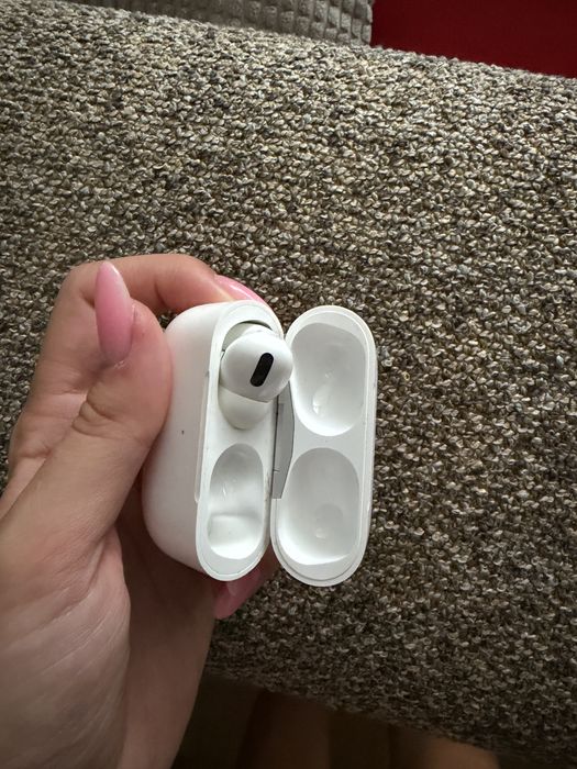 Продавам airpods