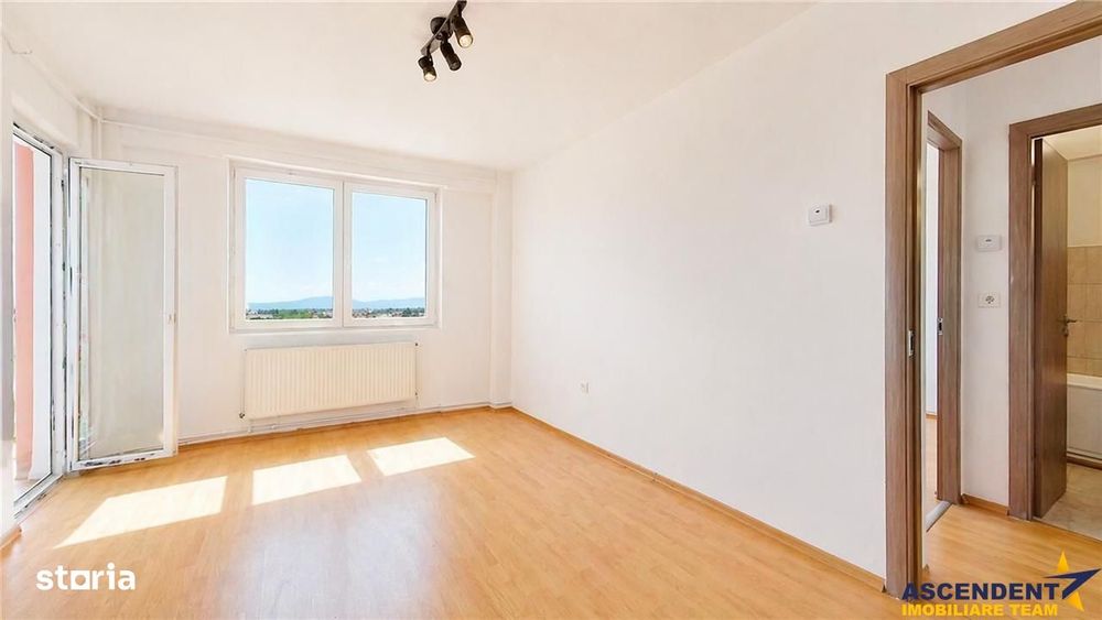 3D! Renovat, luminos, living si 2 dormitoare, cu vedere panoramica, Vl