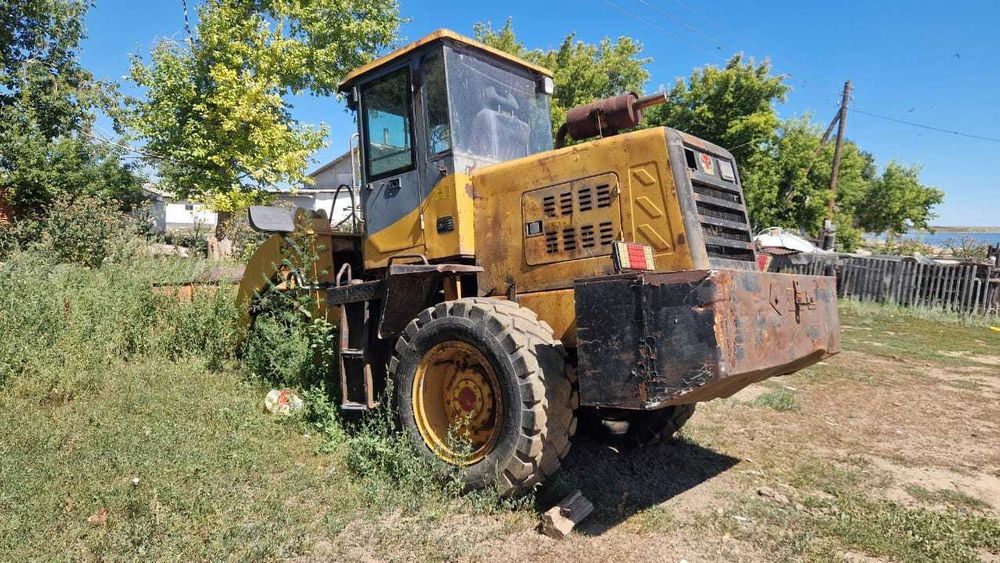 Продам Погрузчик на разбор