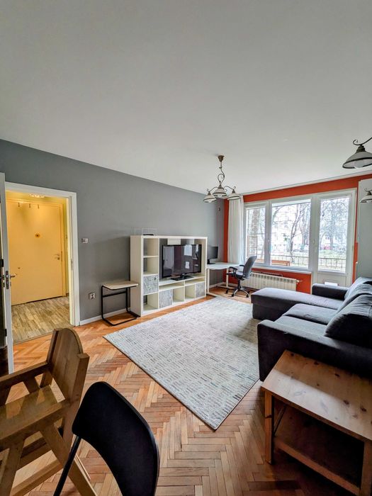 Тристаен апартамент жк.Изток