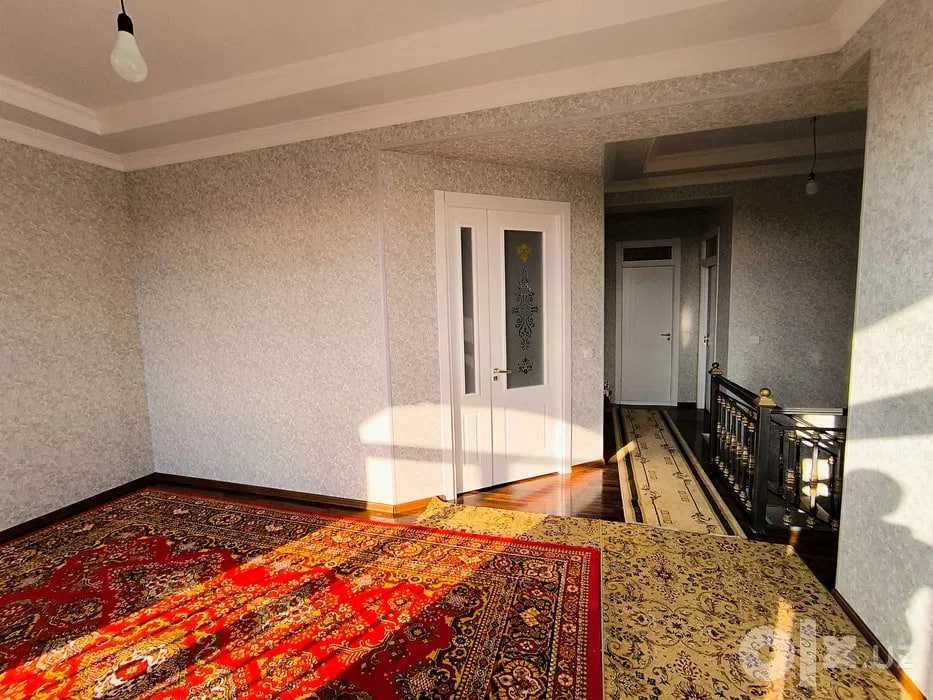 id:NHA26020 Beruniy metro yonida hovli ijaraga beriladi.
