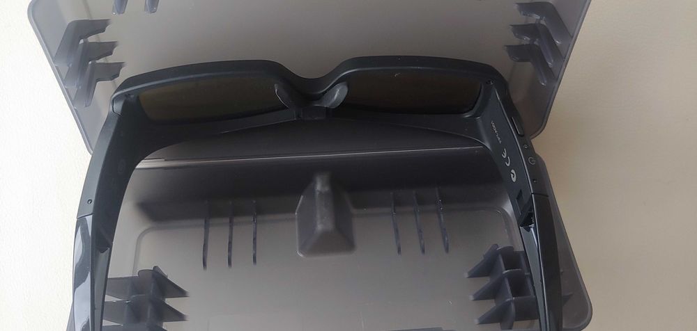 Продавам стерео 3D очила