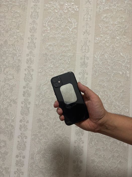 Iphone 11  состояние хорошее обмен на андроид