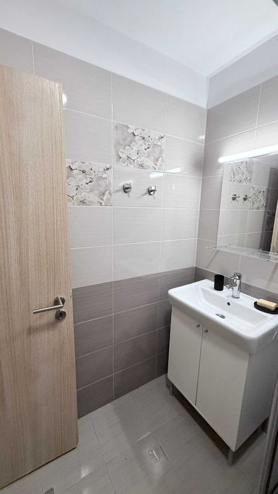 Дава се под наем Двустаен апартамент в София, Кръстова вада - 65 кв.м за 612 € - Снимка #5