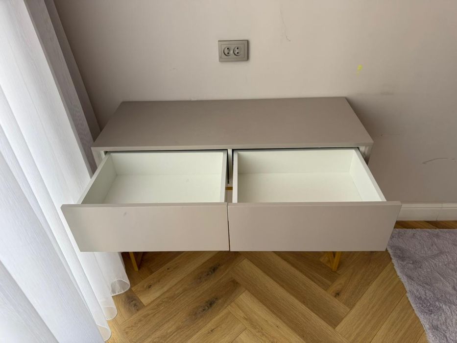 Туалетный столик