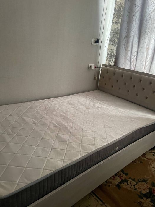 Полтора спальная кровать