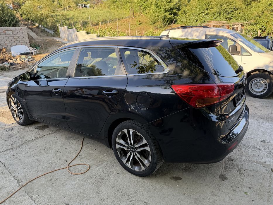Fata completa  kia ceed 2 2015 1.6 crdi d4fb cutie automata bara far capota bixenon led