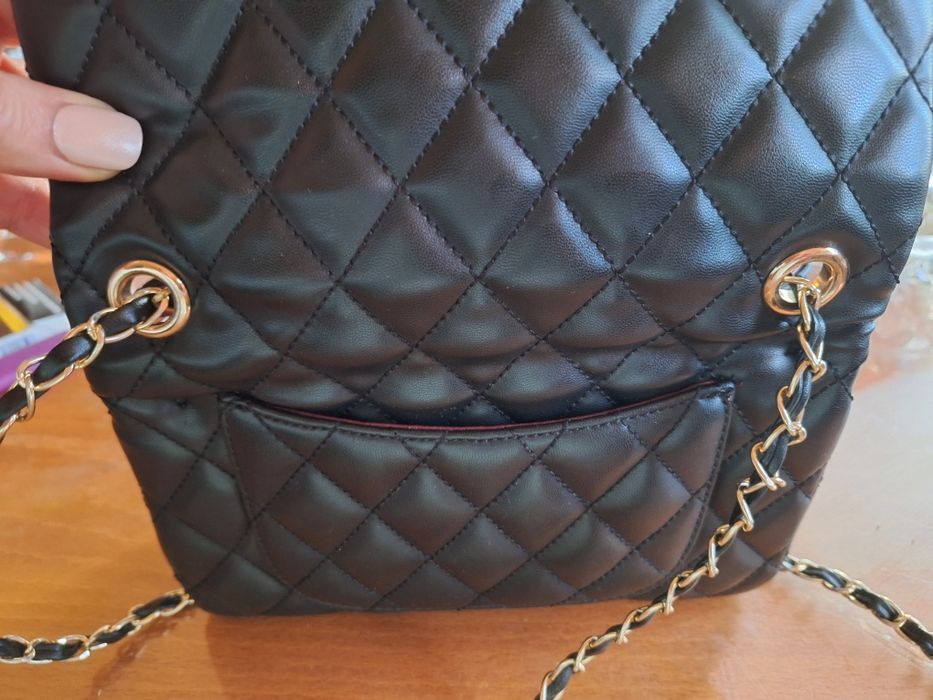 Дамска чанта естествена кожа