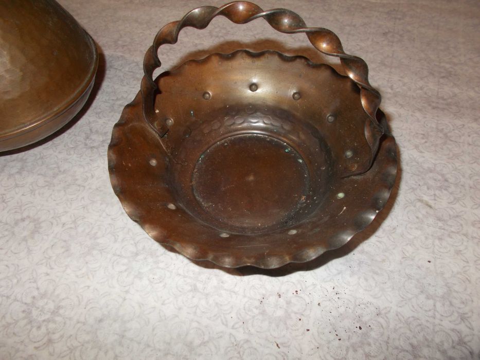 кошница за сладки и бонбони - медна !