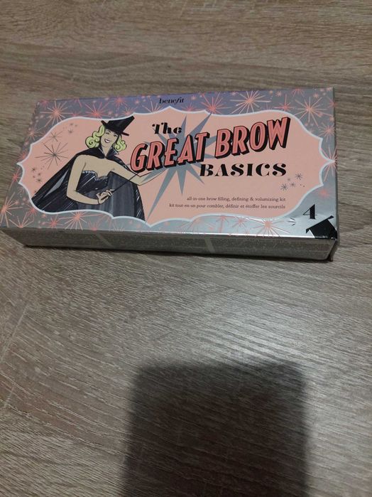 Комплект за вежди Benefit The Great Brow