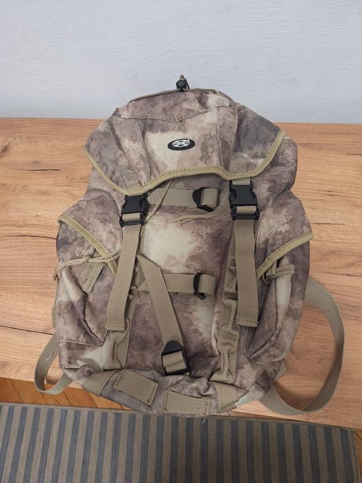 Rucsac camuflaj nou MFH Revon I 15 litri