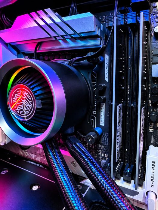 Игровой ПК. ASUS ROG Strix Z790 / Core i5-14600KF / RTX 5060 Ti / 32Gb