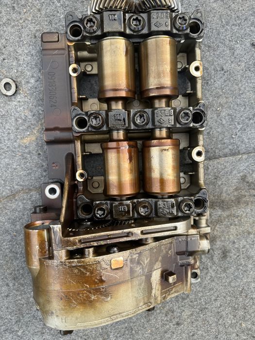 Chiuloasa bloc motor N43 pompa ulei capac culbutori