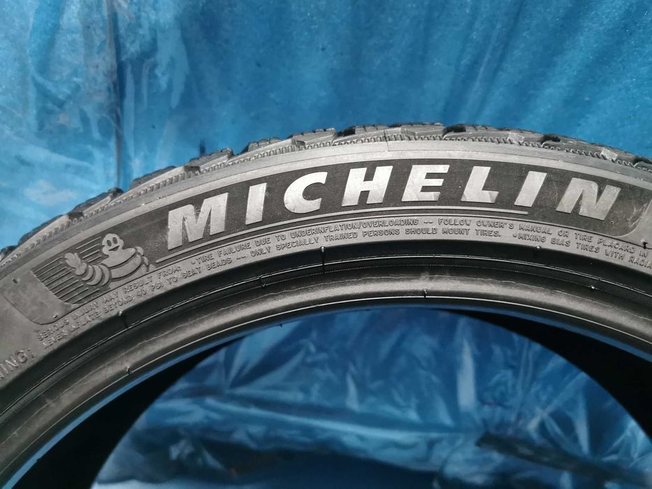 225/40 R19 - michelin m+s 4 bucati
