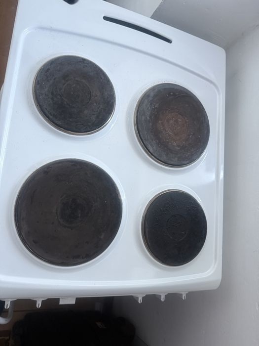 Продам печь четырех конворчитую