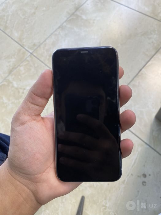 Iphone 11 pro ios 17.4 SROCHNA